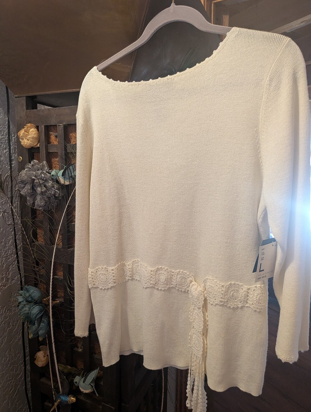 NWT Sag Harbor Cream Scoop-Neck Sweater with Lace Waist Tie Size Large